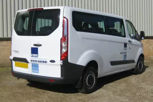 FORD TRANSIT CUSTOM L2 H1 KOMBI 9 SEATER